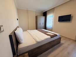 Rena Grand Residence & Suite