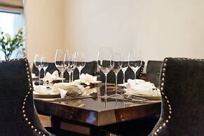 Mayfair Mansions