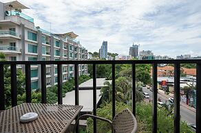 New Nordic Atrium by Apartwell