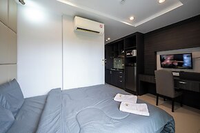 New Nordic Atrium by Apartwell