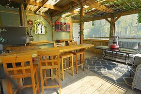 1 Bed 17th Century Stone Cottage in Rural Devon