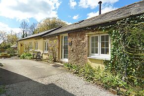 1 Bed 17th Century Stone Cottage in Rural Devon