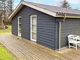 6 Person Holiday Home in Veslos