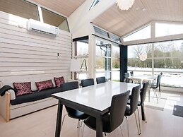 6 Person Holiday Home in Vemb-by Traum