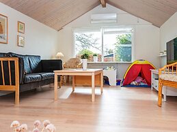 8 Person Holiday Home in Grenaa