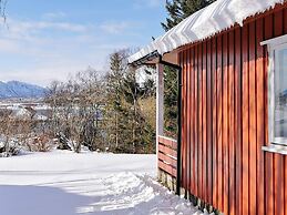 7 Person Holiday Home in Sortland