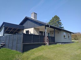 6 Person Holiday Home in Roslev