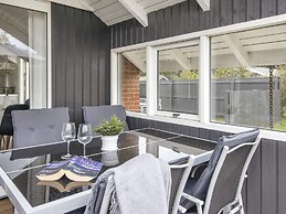 6 Person Holiday Home in Juelsminde