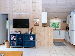 6 Person Holiday Home in Oksbol