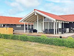 6 Person Holiday Home in Vaeggerlose