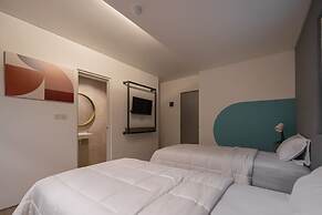 Cove Art Living