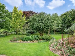 5 Star Holiday Home in Spottrup