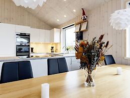 5 Star Holiday Home in Vaeggerlose