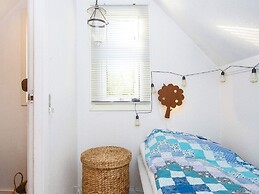 5 Person Holiday Home in Allingabro