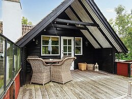 5 Person Holiday Home in Allingabro