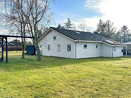 5 Star Holiday Home in Hals