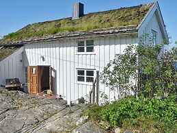 7 Person Holiday Home in Averoy