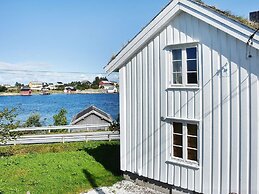 7 Person Holiday Home in Averoy