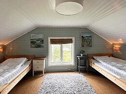 7 Person Holiday Home in Averoy