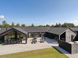 5 Star Holiday Home in Henne