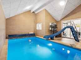5 Star Holiday Home in Henne
