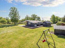 6 Person Holiday Home in Roslev