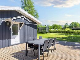 6 Person Holiday Home in Roslev