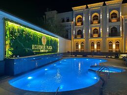 Kohinur Plaza