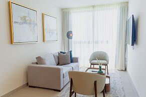 Arcadia Condo Suites