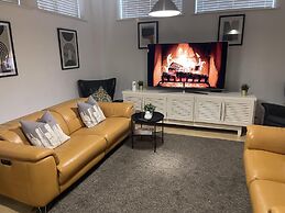 Immaculate 2-bed Apartment in London