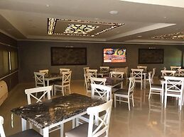 Grand Plaza Hotel