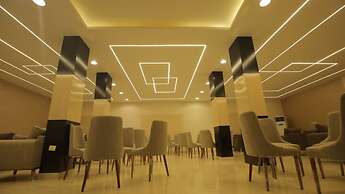 Grand Plaza Hotel