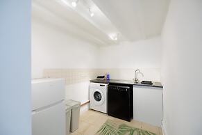 3 Bed Home near Hiking Trails & Parks