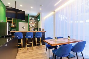 2M BOUTIQUE HOTEL