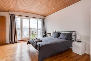 Summertown 4-br Family Home - Bright Spacious