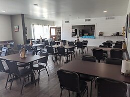 Roadhouse 52 Inn & Suites