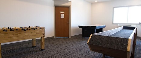 Roadhouse 52 Inn & Suites