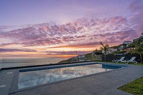 Villa Luxe by Atlantic Holiday