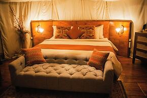 Alam Caldera Camp & Resto