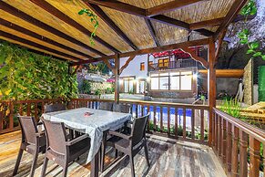 Villa Jasmin Selimiye with pool