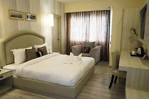 Hotel Mayvillas Luxury Boutique Stay