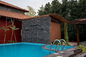 Poojaris Niranthara Kabini