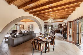 Troodos Mature Pine Chalet