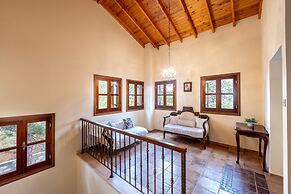 Troodos Mature Pine Chalet