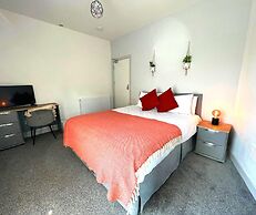 Darlington Suites by SA Stays