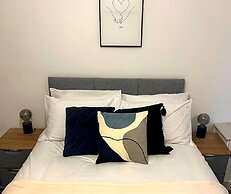 Darlington Suites by SA Stays
