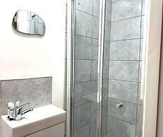 Chantry Suites by SA Stays
