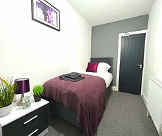 Chantry Suites by SA Stays