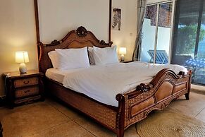 Lala Land Lodge