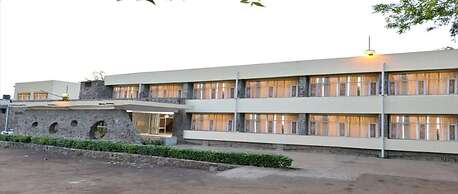 Badkhal Lake Resort